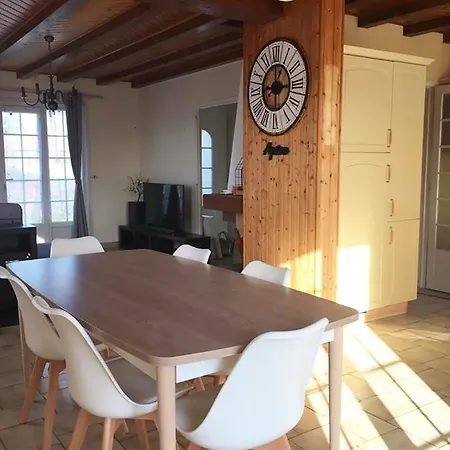 Feriehus Espace Et Tranquillite Dans Cette Charmante Maison Au Fenouiller Le Fenouiller