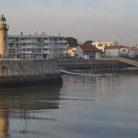Feriehus Espace Et Tranquillite Dans Cette Charmante Maison Au Fenouiller *
